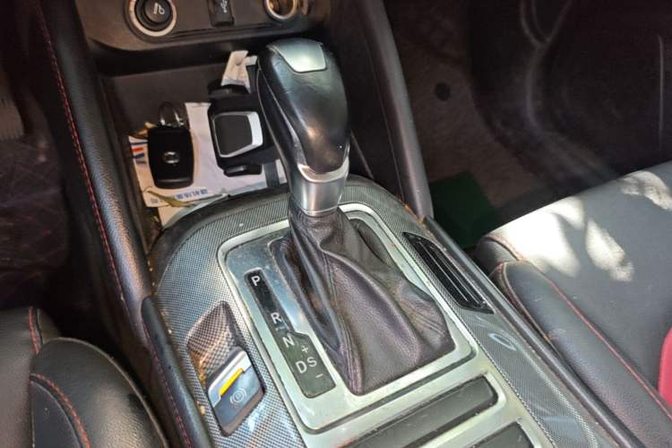 Used CHANGAN CS55 2018 1.5T Automatic Colorful Edition China V Standard Gear Lever