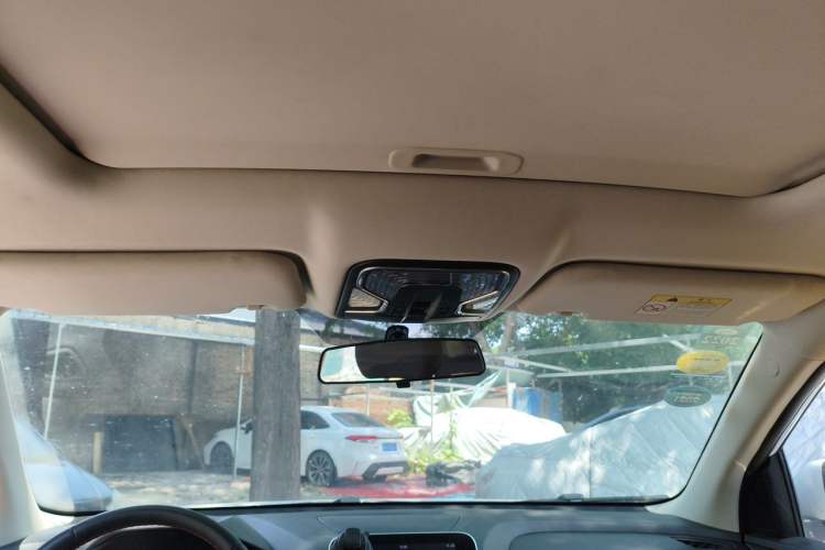 Used CHANGAN CS55 2018 1.5T Manual Colorful Model China V Standard Headliner
