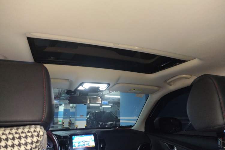 Used CHANGAN CS55 2018 1.5T Automatic Colorful Edition China V Standard Headliner