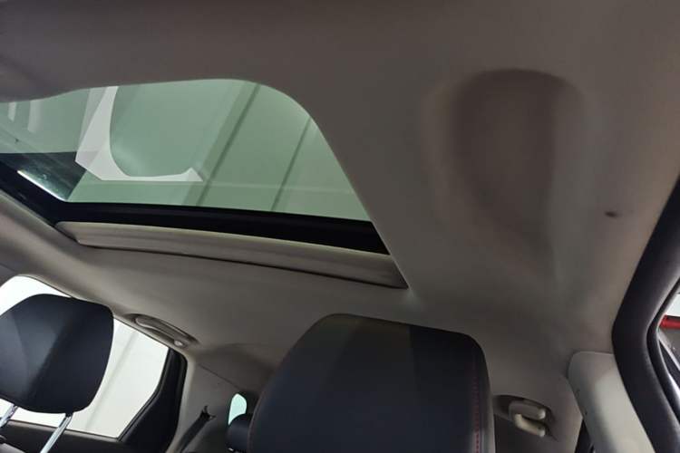 Used CHANGAN CS55 2018 1.5T Automatic Colorful Edition China V Standard Headliner