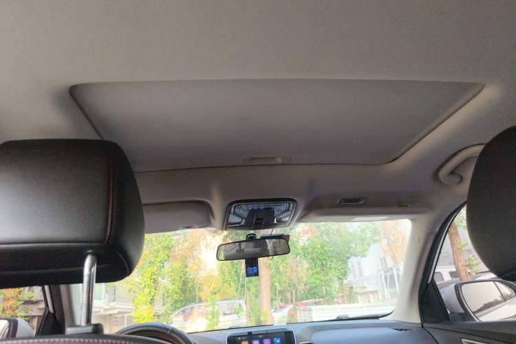 Used CHANGAN CS55 2018 1.5T Manual Colorful Model China V Standard Headliner