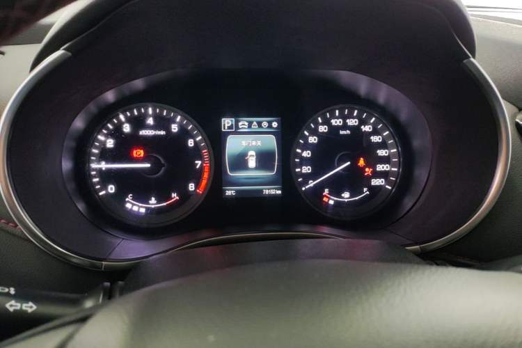 Used CHANGAN CS55 2018 1.5T Automatic Colorful Edition China V Standard Instrument Cluster