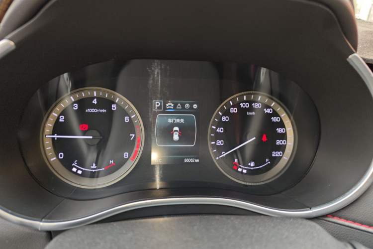 Used CHANGAN CS55 2018 1.5T Automatic Colorful Edition China V Standard Instrument Cluster