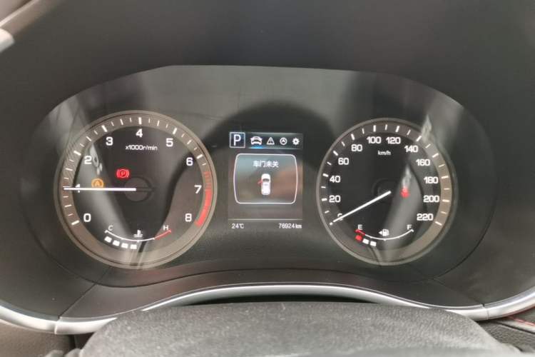 Used CHANGAN CS55 2018 1.5T Automatic Colorful Edition China V Standard Instrument Cluster