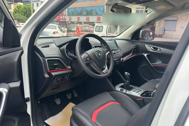 Used CHANGAN CS55 2018 1.5T Automatic Colorful Edition China V Standard Interior 1