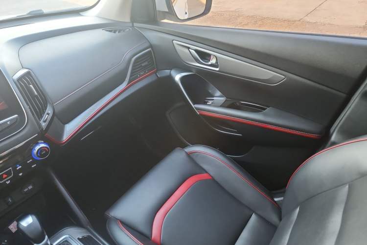 Used CHANGAN CS55 2018 1.5T Automatic Xuanzhi Model China V Standard Interior 1