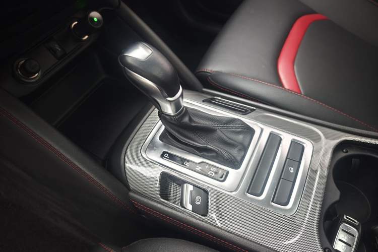 Used CHANGAN CS55 2018 1.5T Automatic Colorful Edition China V Standard Interior 10