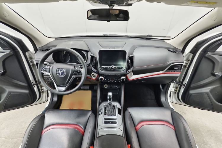 Used CHANGAN CS55 2018 1.5T Automatic Colorful Edition China V Standard Interior 2