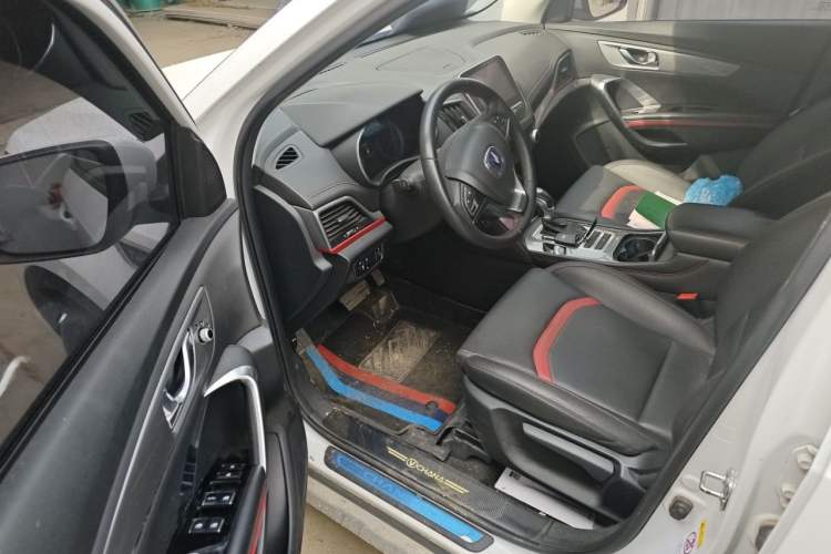 Used CHANGAN CS55 2018 1.5T Automatic Colorful Edition China V Standard Interior 3