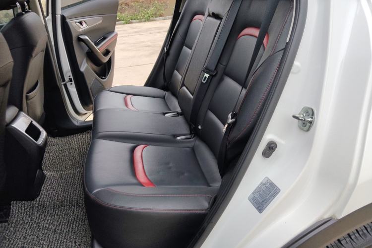 Used CHANGAN CS55 2018 1.5T Automatic Colorful Edition China V Standard Interior 4