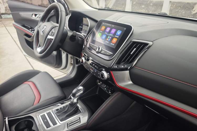 Used CHANGAN CS55 2018 1.5T Automatic Colorful Edition China V Standard Interior 9