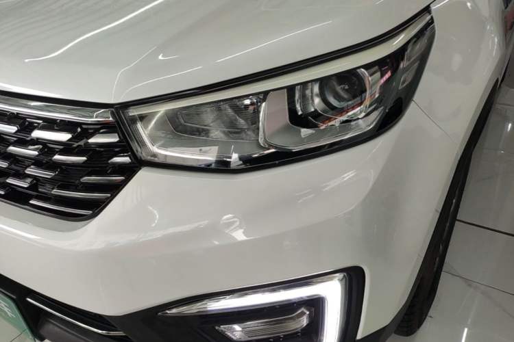 Used CHANGAN CS55 2018 1.5T Automatic Colorful Edition China V Standard Left Front Headlight