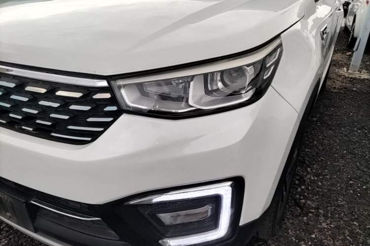 Used CHANGAN CS55 2018 1.5T Automatic Colorful Edition China V Standard Left Front Headlight