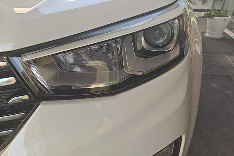Used CHANGAN CS55 2018 1.5T Automatic Colorful Edition China V Standard Left Front Headlight