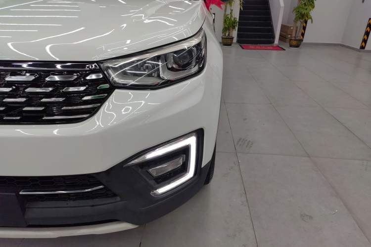 Used CHANGAN CS55 2018 1.5T Automatic Colorful Edition China V Standard Left Front Headlight