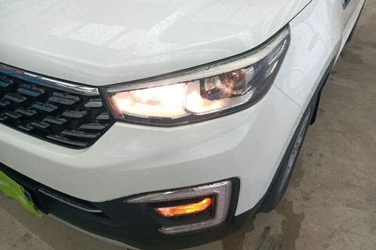 Used CHANGAN CS55 2018 1.5T Automatic Colorful Edition China V Standard Left Front Headlight
