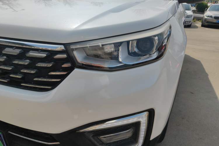 Used CHANGAN CS55 2018 1.5T Automatic Colorful Edition China V Standard Left Front Headlight