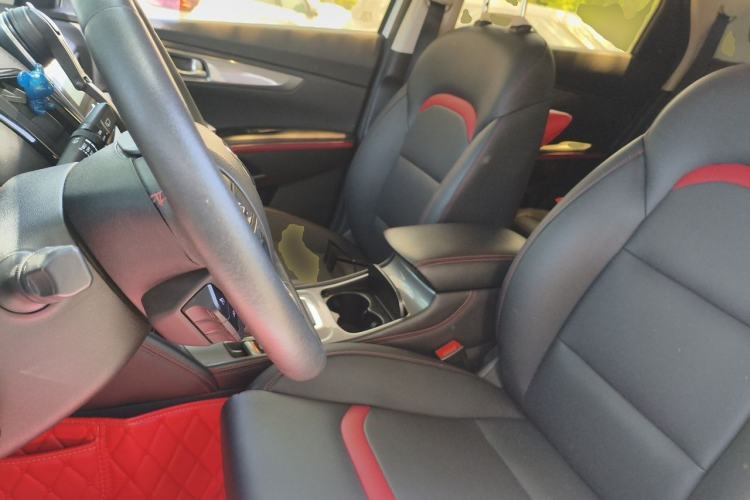 Used CHANGAN CS55 2018 1.5T Manual Colorful Model China V Standard Left Front Seat