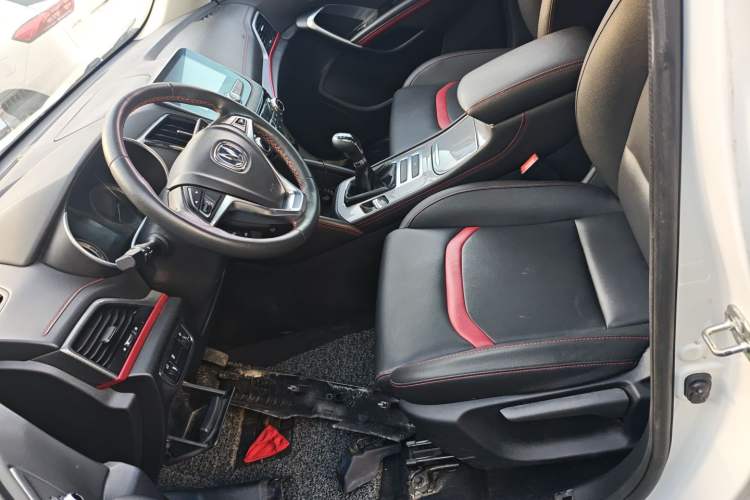 Used CHANGAN CS55 2018 1.5T Manual Colorful Model China V Standard Left Front Seat