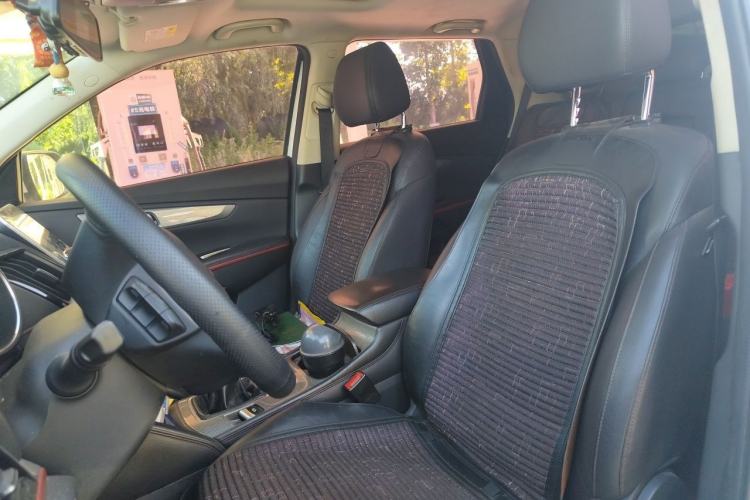 Used CHANGAN CS55 2018 1.5T Manual Colorful Model China V Standard Left Front Seat