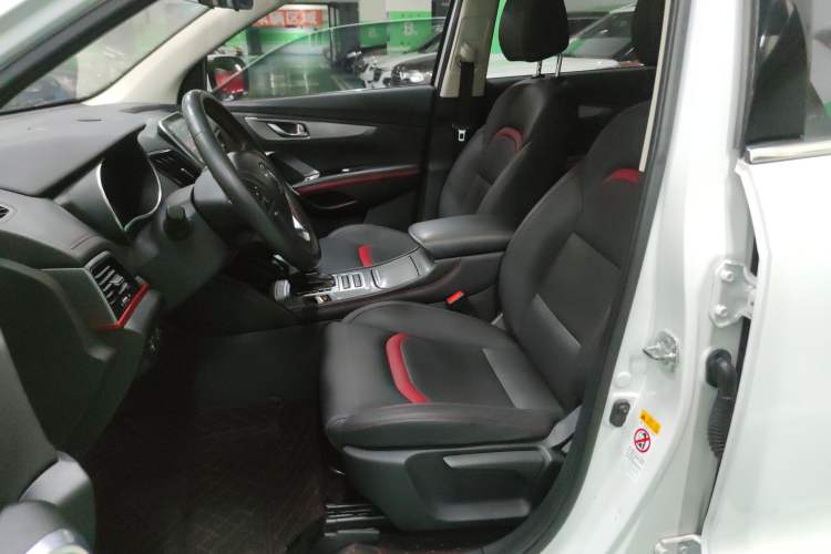 Used CHANGAN CS55 2018 1.5T Automatic Colorful Edition China V Standard Left Front Seat
