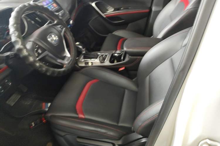 Used CHANGAN CS55 2018 1.5T Automatic Colorful Edition China V Standard Left Front Seat