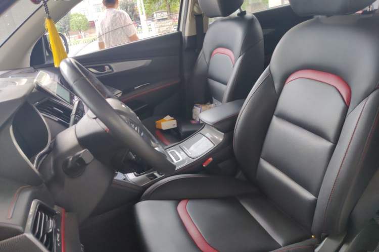 Used CHANGAN CS55 2018 1.5T Manual Colorful Model China V Standard Left Front Seat