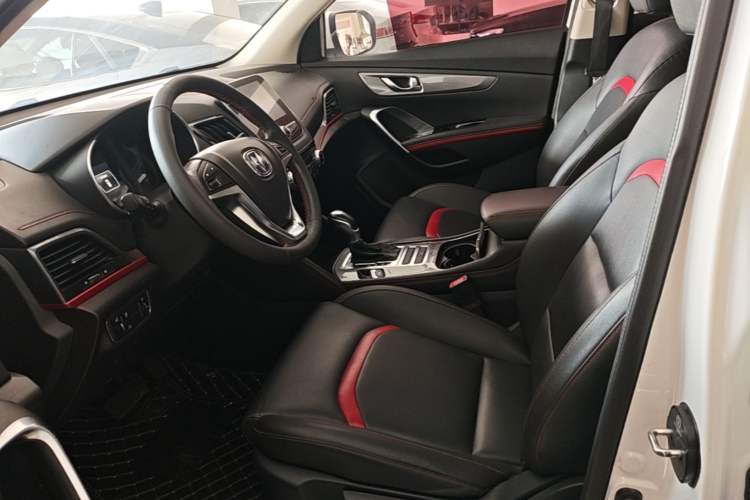 Used CHANGAN CS55 2018 1.5T Automatic Colorful Edition China V Standard Left Front Seat