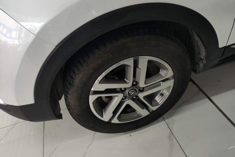 Used CHANGAN CS55 2018 1.5T Automatic Colorful Edition China V Standard Left Front Wheel Hub
