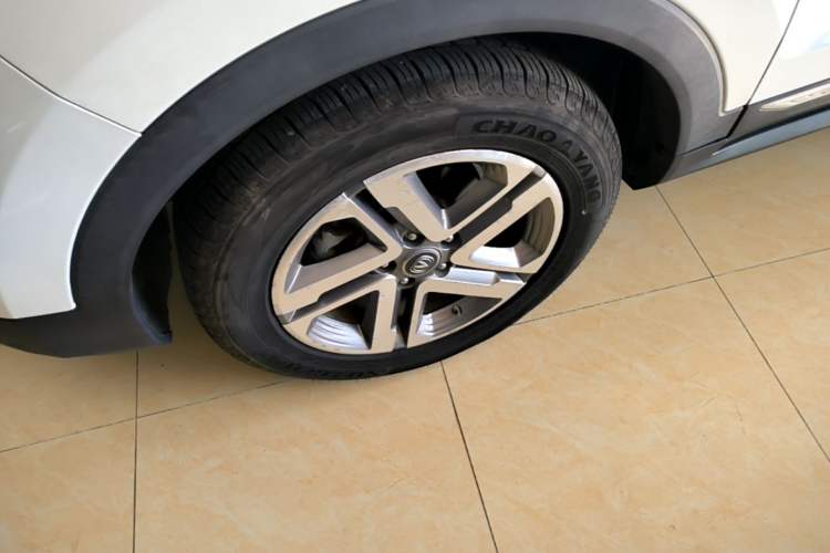 Used CHANGAN CS55 2018 1.5T Automatic Colorful Edition China V Standard Left Front Wheel Hub