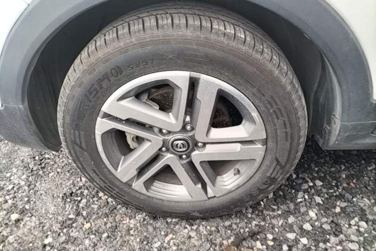 Used CHANGAN CS55 2018 1.5T Automatic Colorful Edition China V Standard Left Front Wheel Hub