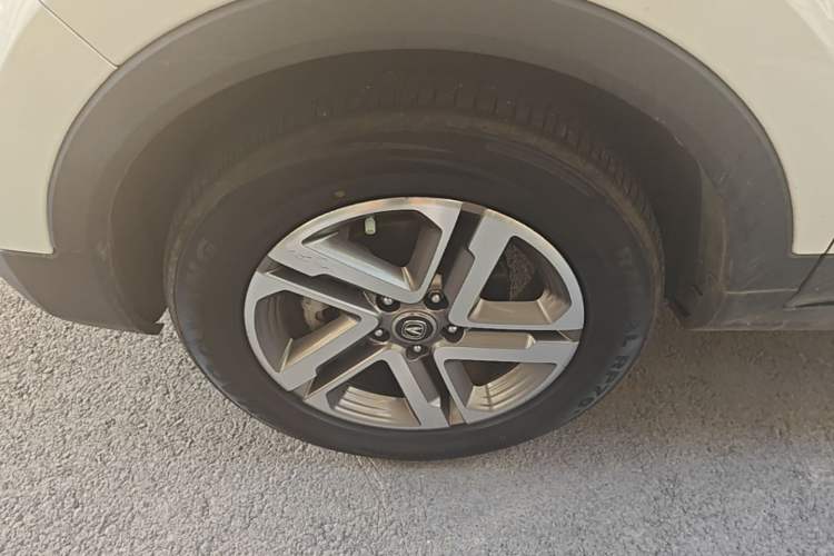 Used CHANGAN CS55 2018 1.5T Automatic Colorful Edition China V Standard Left Front Wheel Hub