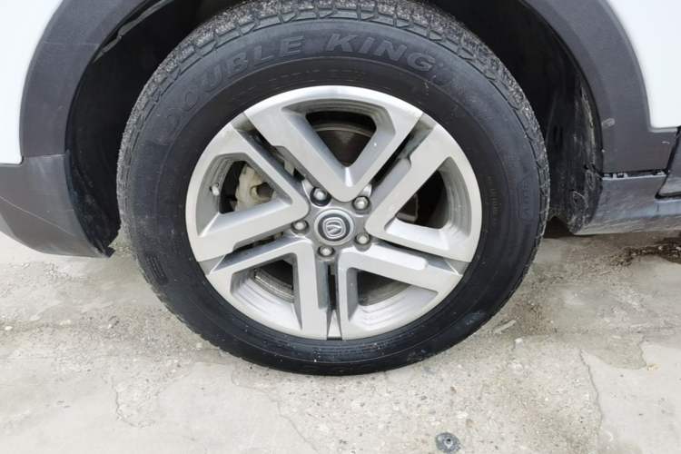 Used CHANGAN CS55 2018 1.5T Automatic Colorful Edition China V Standard Left Front Wheel Hub