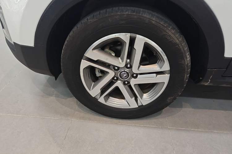 Used CHANGAN CS55 2018 1.5T Automatic Colorful Edition China V Standard Left Front Wheel Hub