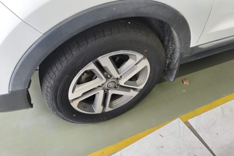 Used CHANGAN CS55 2018 1.5T Automatic Colorful Edition China V Standard Left Front Wheel Hub
