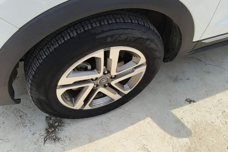 Used CHANGAN CS55 2018 1.5T Manual Colorful Model China V Standard Left Front Wheel Hub