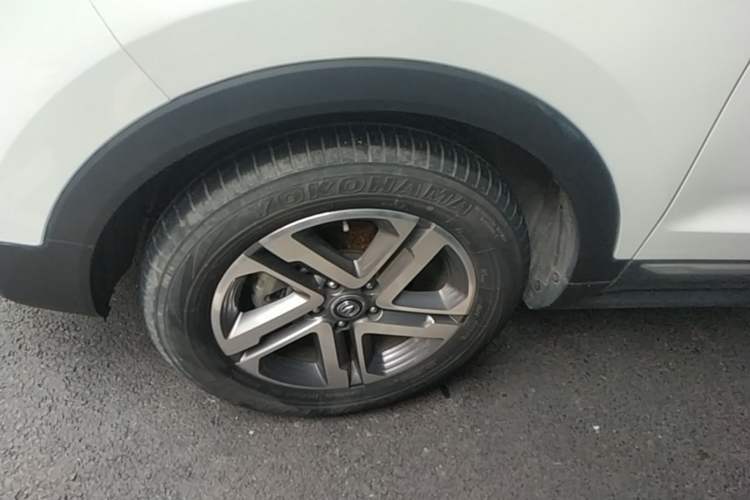 Used CHANGAN CS55 2018 1.5T Automatic Colorful Edition China V Standard Left Front Wheel Hub