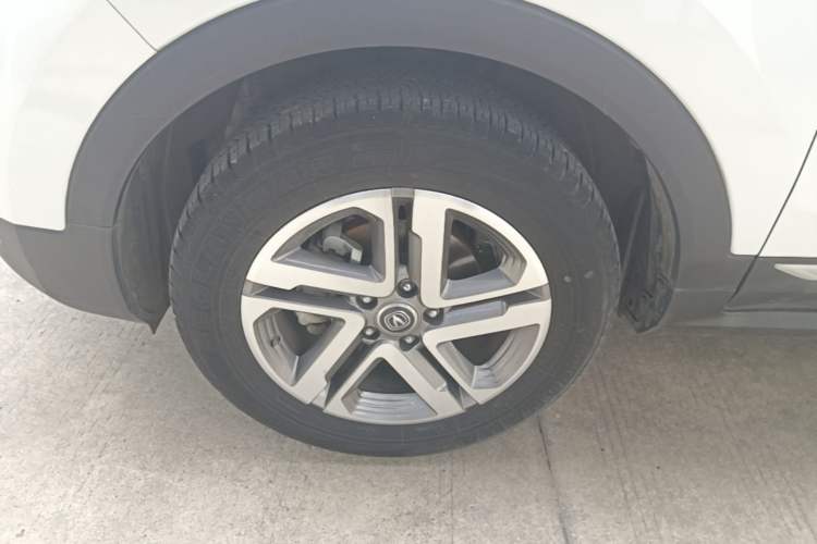 Used CHANGAN CS55 2018 1.5T Manual Colorful Model China V Standard Left Front Wheel Hub