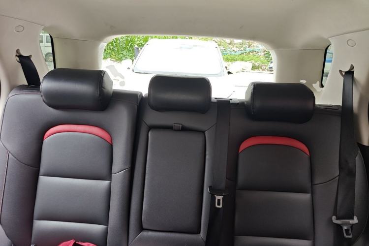 Used CHANGAN CS55 2018 1.5T Manual Colorful Model China V Standard Left Rear Seat