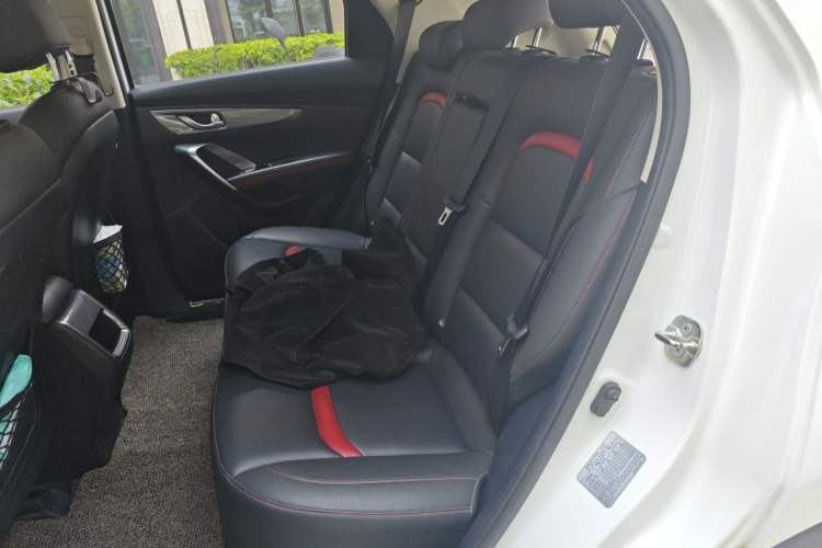 Used CHANGAN CS55 2018 1.5T Manual Colorful Model China V Standard Left Rear Seat