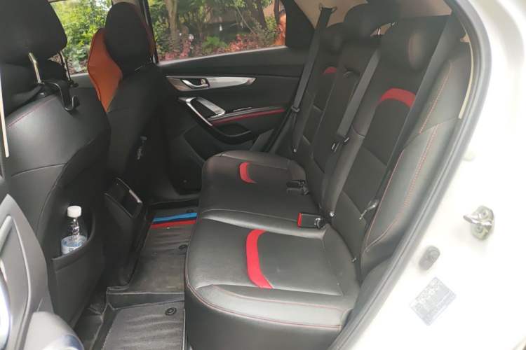 Used CHANGAN CS55 2018 1.5T Automatic Colorful Edition China V Standard Left Rear Seat