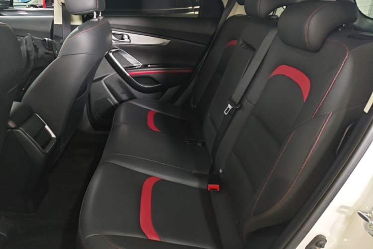 Used CHANGAN CS55 2018 1.5T Automatic Colorful Edition China V Standard Left Rear Seat