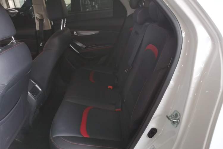 Used CHANGAN CS55 2018 1.5T Automatic Colorful Edition China V Standard Left Rear Seat
