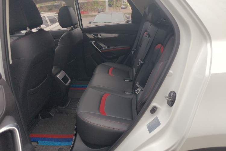 Used CHANGAN CS55 2018 1.5T Automatic Colorful Edition China V Standard Left Rear Seat