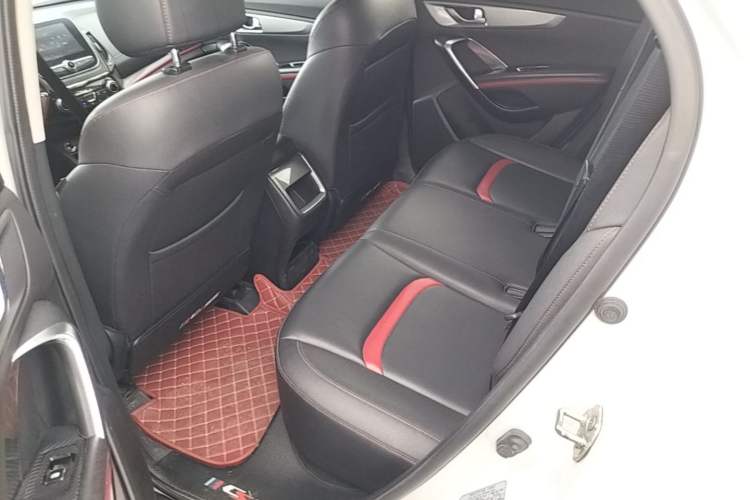 Used CHANGAN CS55 2018 1.5T Automatic Colorful Edition China V Standard Left Rear Seat