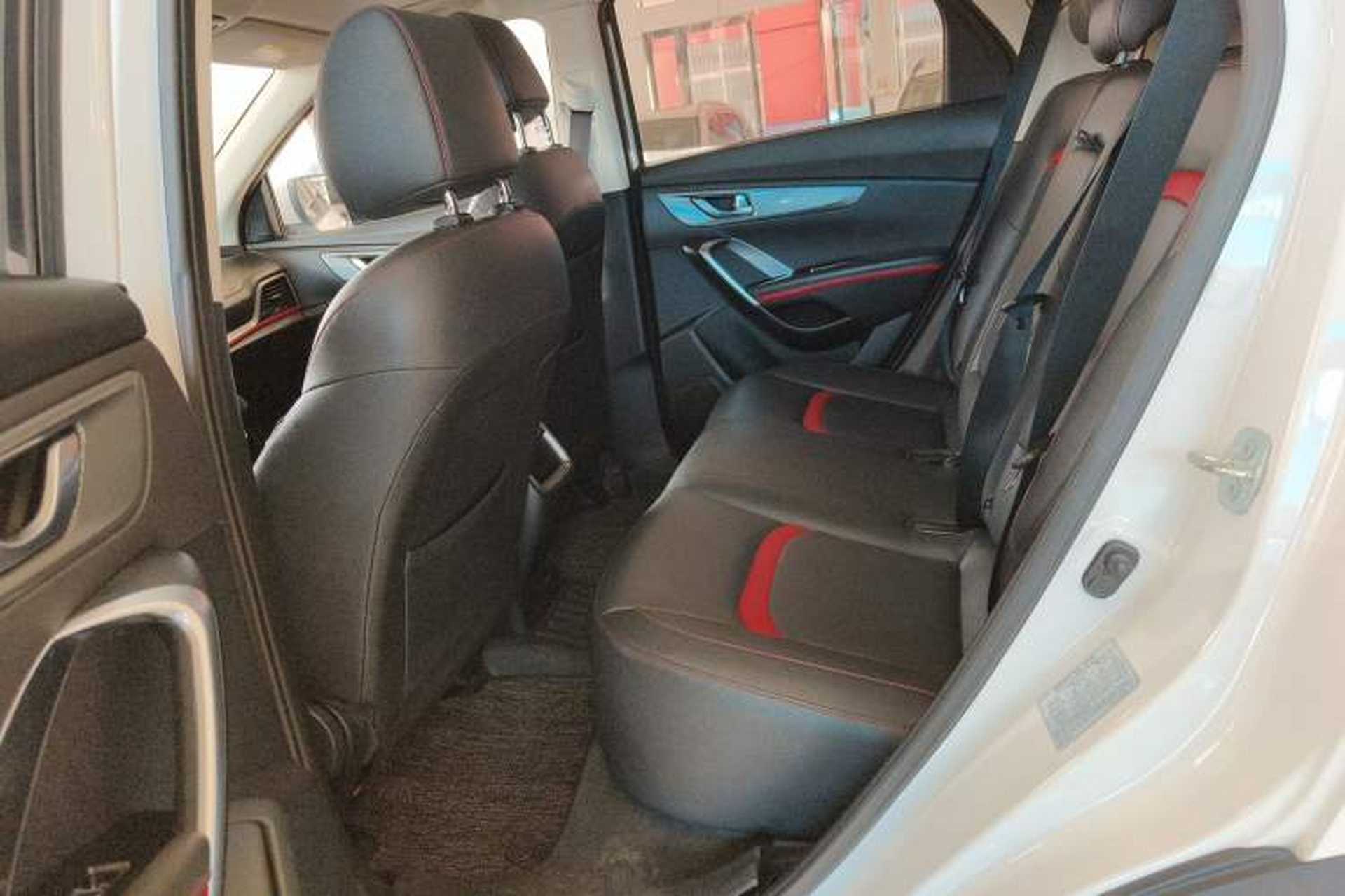 Used CHANGAN CS55 2018 1.5T Automatic Colorful Edition China V Standard Left Rear Seat