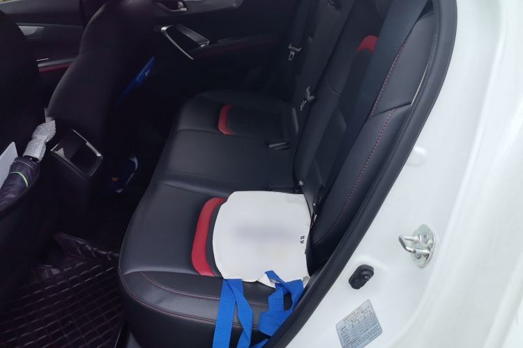 Used CHANGAN CS55 2018 1.5T Automatic Colorful Edition China V Standard Left Rear Seat