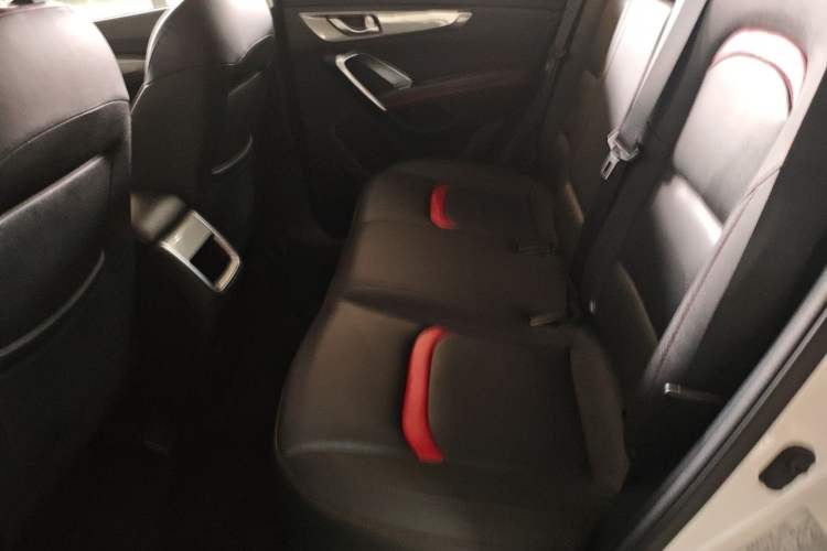 Used CHANGAN CS55 2018 1.5T Automatic Colorful Edition China V Standard Left Rear Seat