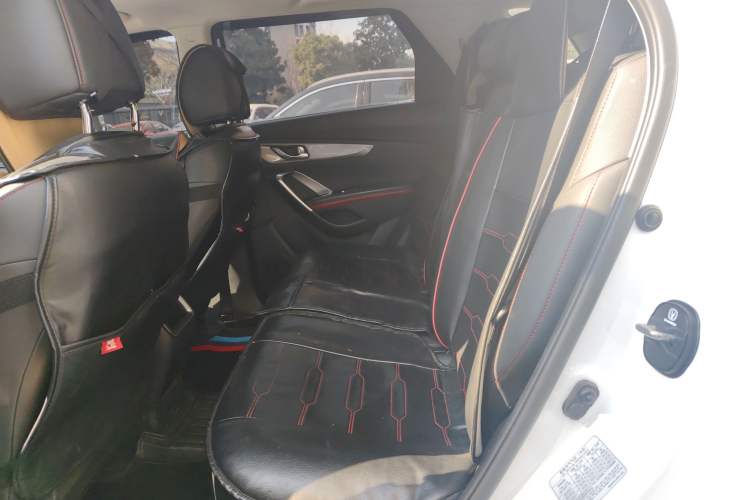 Used CHANGAN CS55 2018 1.5T Automatic Colorful Edition China V Standard Left Rear Seat