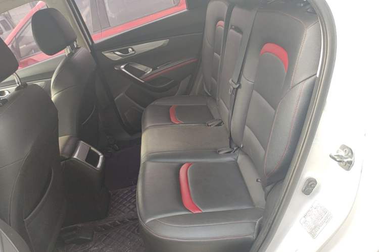 Used CHANGAN CS55 2018 1.5T Automatic Colorful Edition China V Standard Left Rear Seat